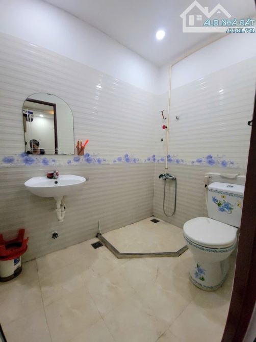 BÙI ĐÌNH TUÝ – HẺM XE TẢI THÔNG – XÂY CAO TẦNG – 66M2 – NHỈNH 9 TỶ - 6