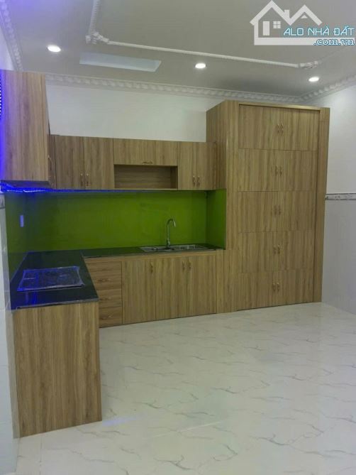 Nhà 2 tầng Mặt tiền đường NGUYỄN THỊ KIỂU phường TTN Q12 dt 160m2 (4mx40m) Đường 10m - 6