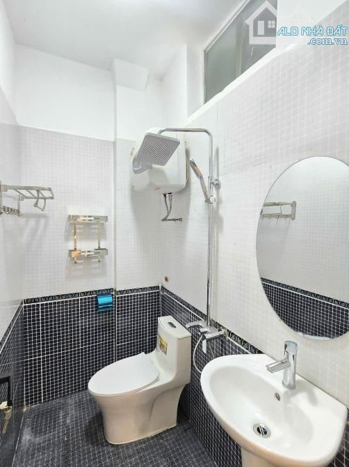 5 bước ra ô tô,Hoàng Mai, ngõ thông rộng thoáng, chỉ 6,5 tỷ, mặt tiền 5m, DT34m2*5 tầng - 7