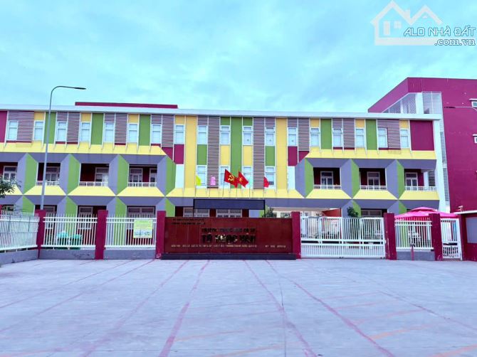 🌷 NHÀ 3 TẦNG  BTCT(CÓ DÒNG TIỀN), hẻm 8m , đường THẠNH XUÂN 52 , phường THẠNH XUÂN,Q12 - 8