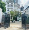 Bán khuôn đất xây biệt thự siêu đẹp đường Quốc Hương - 7x 25m - Giá chỉ : 34,5 tỷ TL, Q2