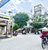Bán nhà Thành Thái, Quận 10, xe hơi đỗ cạnh nhà, 5 Tầng, thang máy, 42m2, 11.95 Tỷ