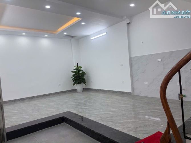 🏡 BÁN NHÀ PHỐ ĐỘI CẤN 5 TẦNG, GẦN PHỐ, DIỆN TÍCH 41m² GIÁ CHỈ 8.9 TỶ