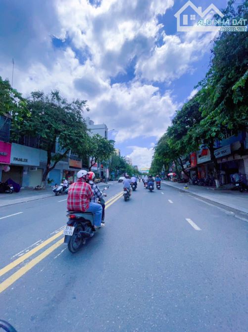 Bán nhà 1 trệt 3 lầu gần Công Viên Biên Hùng, trường Ngô Quyền, Biên Hòa, giá 4 tỷ 200.
