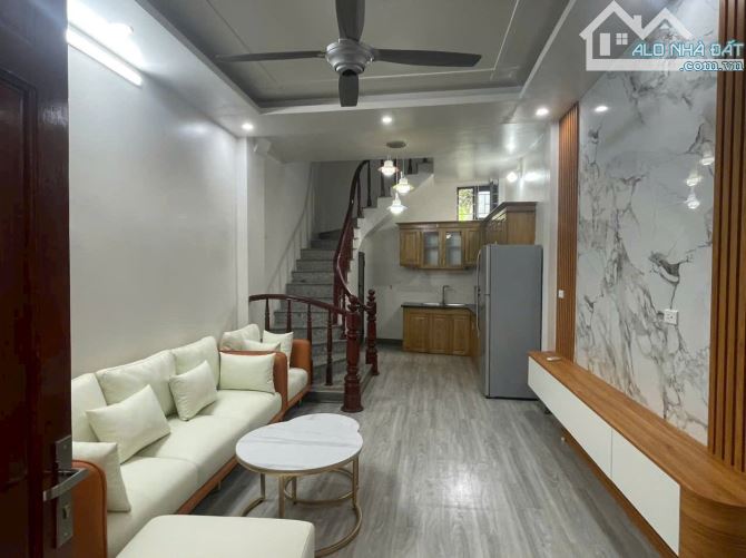 NHÀ GẦN NGÃ TƯ LÊ TRỌNG TẤN VS QUANG TRUNG, LÀ KHÊ, HÀ ĐÔNG, DT 30M2, 4 TẦNG, MT 3.7M
