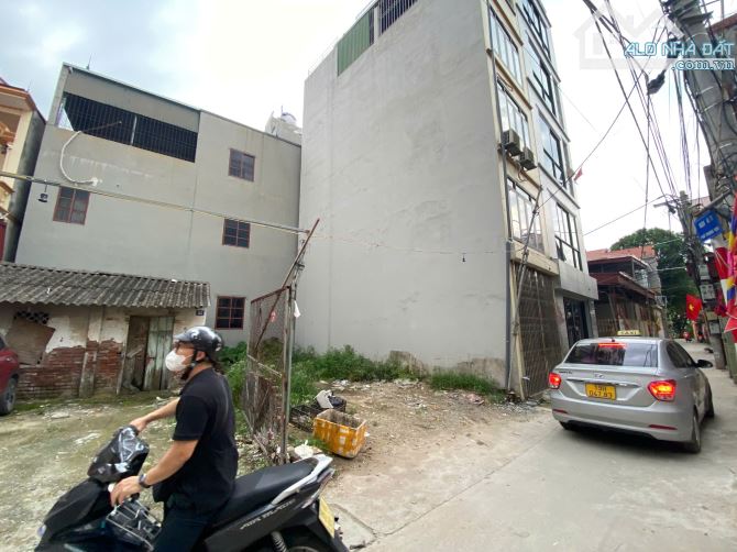 Bán đất Tây Tựu,DT 35m2, Ô tô tải đỗ cửa,ngõ thông, kinh doanh giá 5,4 tỷ