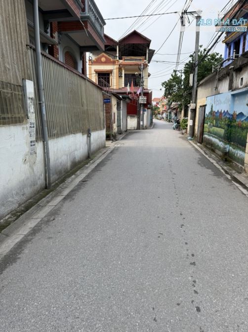 BÁN TRỤC CHÍNH AN BÌNH -THUẬN THÀNH -Ô TÔ TẢI TRÁNHH THÔNG -100M -2.X TỶ
