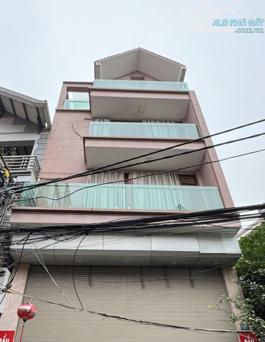 TRUNG TÂM QUẬN CẦU GIẤY - 8,5 Tỷ - 41m² - 5T - MT hơn 4m - NGÕ THOÁNG - KINH DOANH- Ô TÔ.