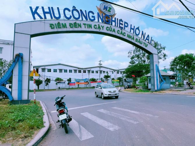 Bán đất SKK trong KCN Hố Nai 3, Trảng Bom, Đồng Nai, 5000m2, giá 23 tỷ.