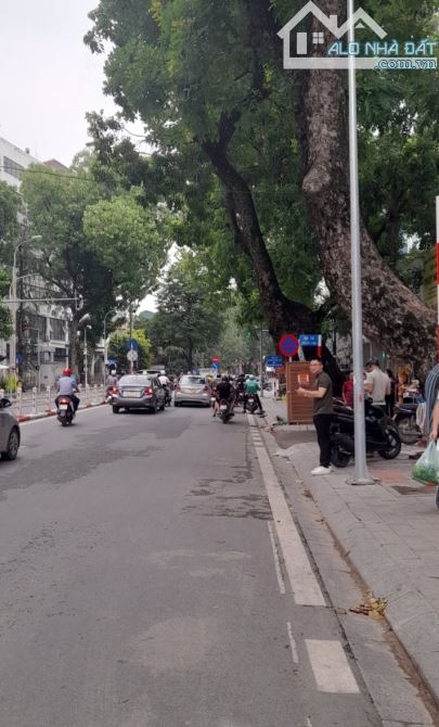 🏡 CƠ HỘI SỞ HỮU NGAY NHÀ HIẾM CÁT LINH, 25M² MỚI KÍNH COONG, 30M RA Ô TÔ TRÁNH, AN CƯ LÝ