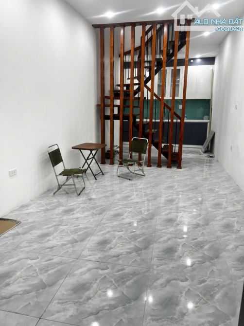 BÁN NHÀ ĐÊ TÔ HOÀNG  27M  3 TẦNG  GIÁ YÊU THƯƠNG CHỈ 5.1 TỶ
