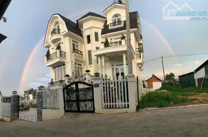 🔑 VILLA 10 PHÒNG - PHÙ ĐỔNG THIÊN VƯƠNG - HẺM Ô TÔ - VIEW ĐẸP - GIÁ CHỈ 28 TỶ