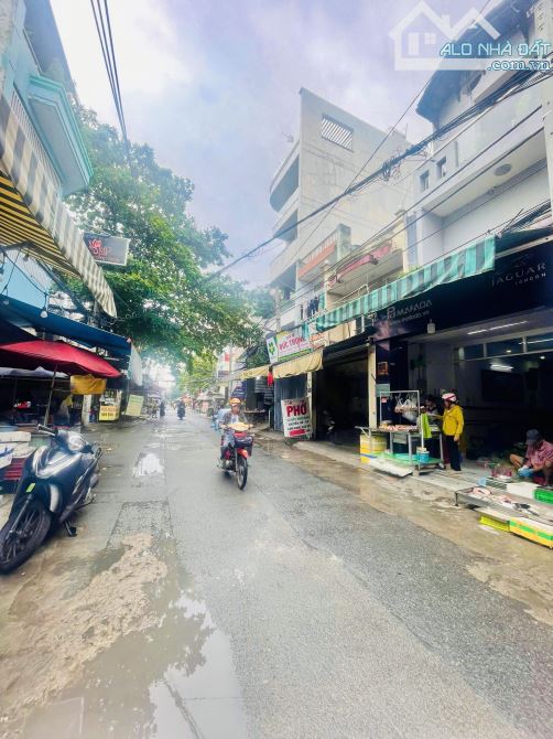 Bán nhà căn góc Quang Trung, không lộ giới, 2 tầng, kinh doanh sầm uất, chỉ 9 tỷ ++ TL