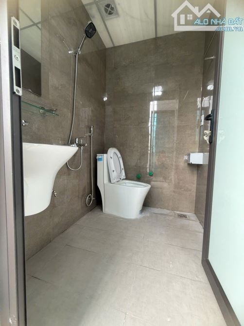 Bán nhà góc 3 tầng ngõ phố hồ xuân hương, tp hải dương