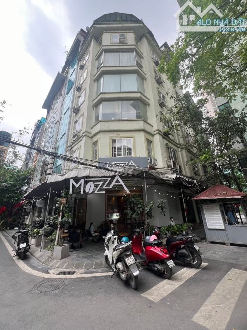 Bán nhà phân lô, ô tô tránh Ngụy Như Kon Tum, Thanh Xuân 140m 8 tầng 43 tỷ