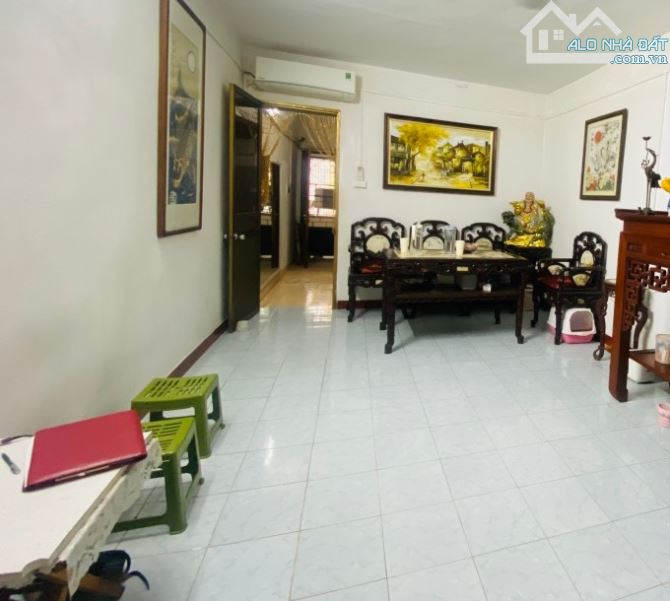BÁN CĂN HỘ 80M2 TẬP THỂ ĐƯỜNG NGUYỄN TRÃI, THANH XUÂN.