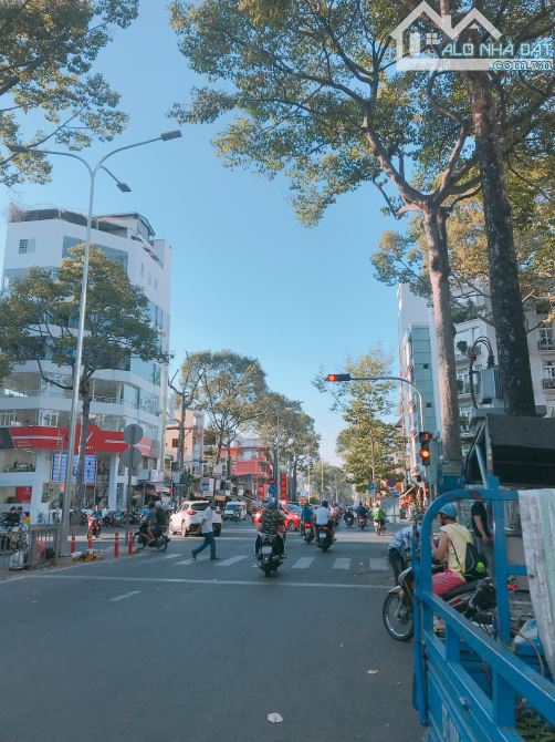 Nhà bán khu biệt thự 781 Lê Hồng Phong (DT: 5x22m, 3 lầu) P.12 quận 10 - giá 27,5 tỷ