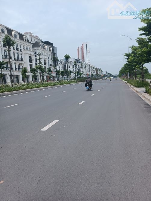 Anh Long cần bán chung cư mini Ngọc Trục Đại Mỗ, 6 tầng tháng máy, 11,6 tỷ