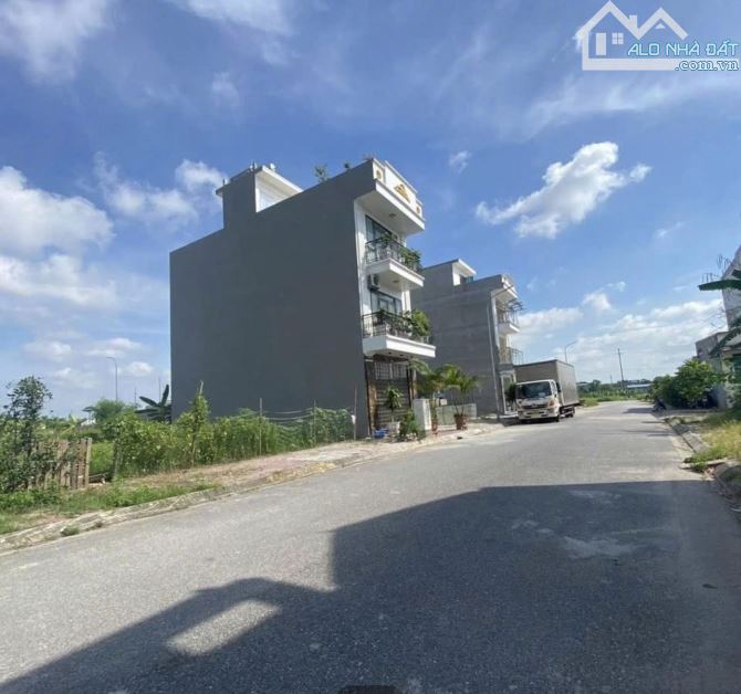 Ms Linh-Rẻ nhất phân lô Đống Chuối, Hùng Vương, Hồng Bàng -73m2 giá chỉ 3 tỷ