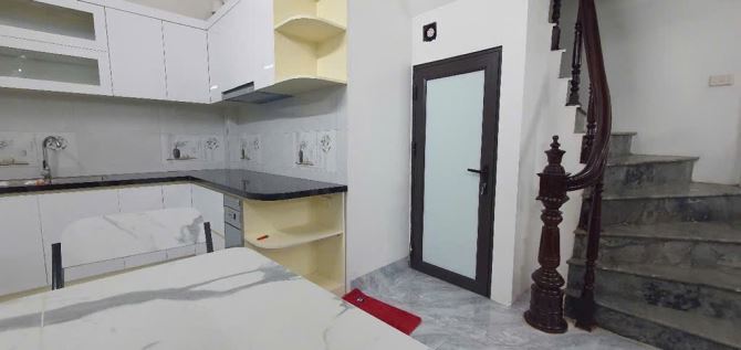 NHÀ PHỐ TRẦN CUNG – 35M2 x 5 TẦNG – NGÕ THÔNG – GẦN BỆNH VIỆN E – 4.95 TỶ
