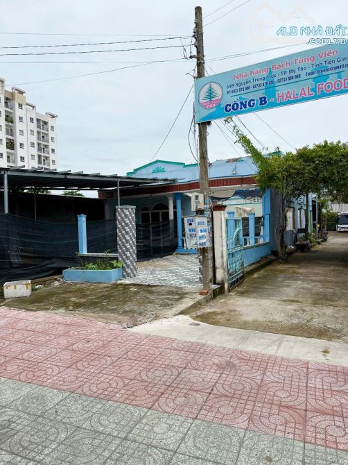 Nhà cũ mặt tiền Nguyễn Trung Trực P2, Mỹ Tho, Tiền Giang