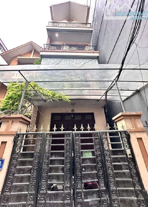 Nhà đẹp dân xây 56m, 4 tầng, Hồ Tùng Mậu, ô tô gần, 50m lên ga tàu điện trên cao