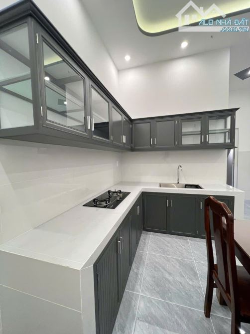💎 Nhà Đẹp mới xây (4 x 28m) hẻm xe hơi Thủ Khoa Huân trung tâm TP Gò Công