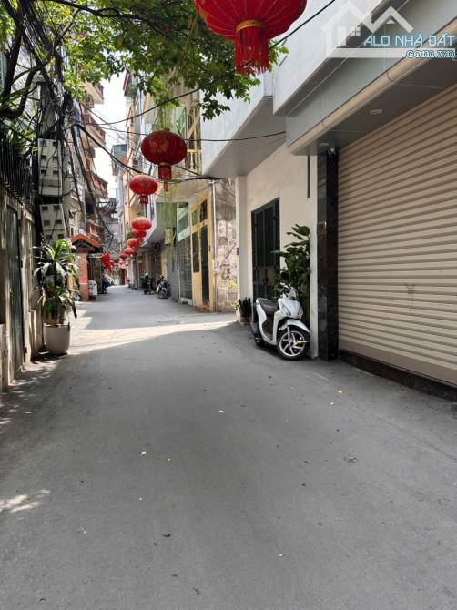 Bán nhà Phượng Nghĩa – Phụng Châu. 35m2x4T, đg ô tô vào nhà, đg thông thoáng, dân cư đông