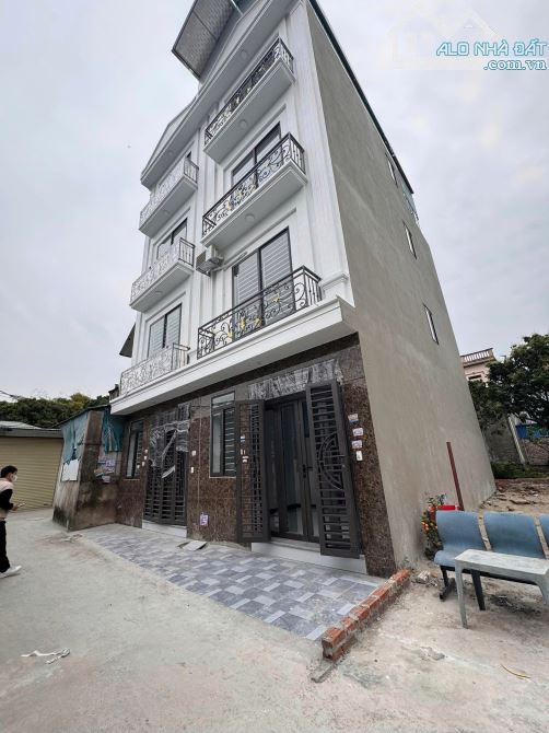 Bán nhà vị trí đẹp phụng châu ô tô đỗ cửa giá chốt giá rẻ nhất 30m.4 Tầng 3,x tỷ