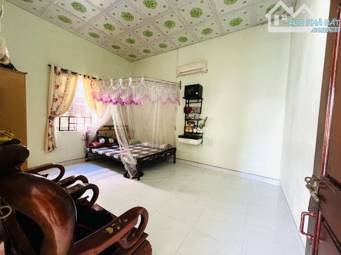 NHÀ CẤP 4 XÁCH VALI VÀO Ở NGAY  HẺM XE HƠI THÔNG, NGAY TRƯỜNG SA, 237M2, GIÁ 1,X TỶ