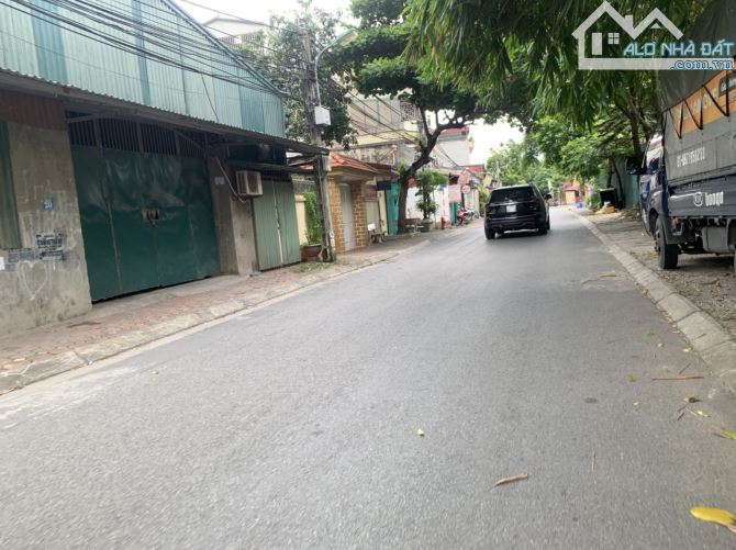 Bán 110m mặt tiền 8m đất ngõ 68 Nguyễn Văn Linh có thể tách làm 2 lô đẹp kinh doanh tốt