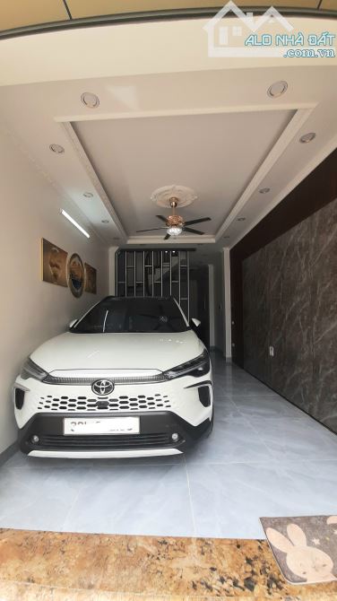 Bán nhà Đông Mỹ, Thanh Trì diện tích 40m2, 4 tầng, Ô tô vào nhà
