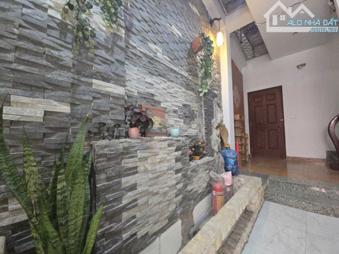 🛎️HXH 7 Chỗ Phan Văn Trị 98m2 Giá chỉ 14.9Tỷ -3 Tầng kiên cố Sổ đẹp nở hậu TL
