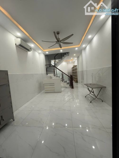 Bán nhà hẻm xe hơi Phan Huy Ích, Gò Vấp – 68m² – 3 tầng – đang cho thuê 14 triệu/tháng