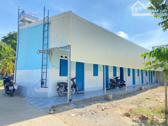 Bán dãy trọ sát khu công nghiệp VSIP Quảng Ngãi 12 phòng thu nhập 15 triệu còn mới