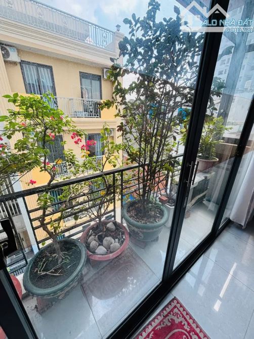 NHÀ 4 TẦNG KHUÔNG VIỆT ,HẺM 6M , Phường Phú Trung ,Quận Tân Phú ,52M2,8.X TỶ