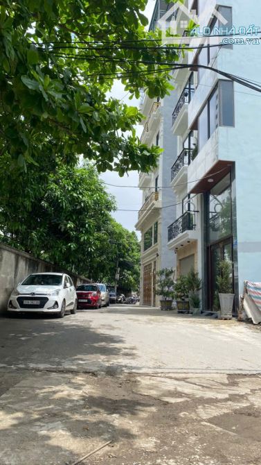🏡 Siêu phẩm 8 tầng – Thang máy – Full nội thất sang xịn – gara 2 ô tô thoải mái. DT 45m2