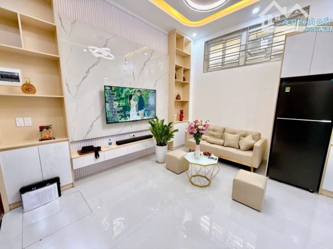 THỊNH QUANG - ĐỐNG ĐA - NHÀ 2 MẶT THOÁNG  - NGÕ YÊN TĨNH - 5 TẦNG MỚI ĐẸP - 7.9 TỶ