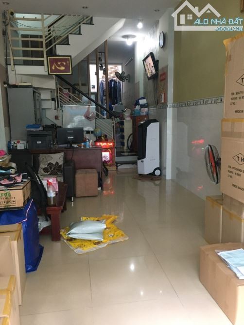 45M2, HOÀNG BẬT HẠT, P15, TÂN BÌNH, HẺM XẼHOWI, 3 TẦNG, NHỈNH 4 TỶ