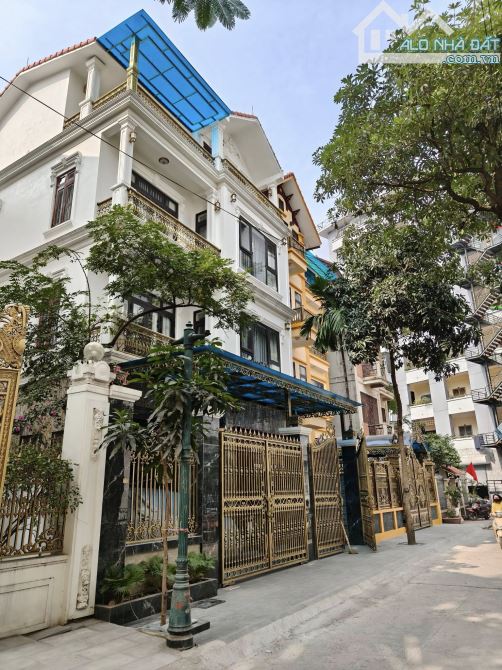 BÁN BIỆT THỰ LÔ GÓC PHỐ THIÊN HIỀN, KINH DOANH, GIÁ TỐT NHẤT KHU VỰC CHỈ GẦN 290 TRIỆU/M2