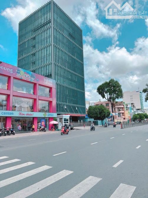 Bỏ ra hơn 5tỷ có nhà ngang 5m cạnh Phan Đăng Lưu 3tầng hẻm 3m5 cách MT 20m