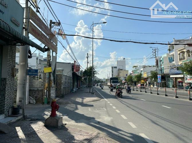BÁN NHÀ MTKD 72M2, NGANG 4M, ẤP MỸ HUỀ SÁT TÔ KÝ, HÓC MÔN, KD ĐA NGÀNH 4,9 TỶ