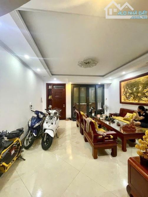 PL TÔ VĨNH DIỆN FULL NỘI THẤT THANG MÁY - LÔ GÓC 39m2 6 tầng mặt tiền 5.4m Giá 11.8 tỷ