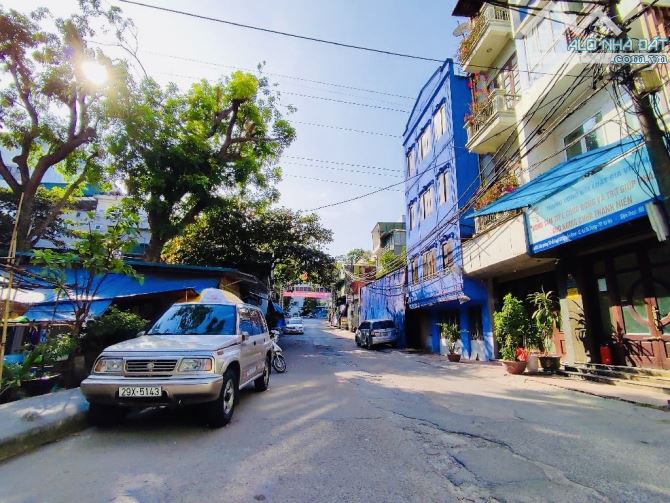 BÁN NHÀ NGUYỄN KHOÁI - PHÂN LÔ - VỈA HÈ - Ô TÔ TRÁNH - DT 110M - MT 5.2. GÍA BÁN 26.8 TỶ