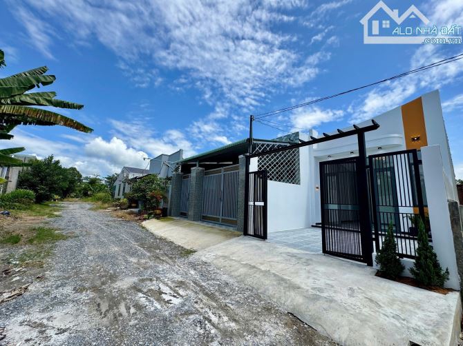 Chủ kẹt tiền cần bán nhà ngô quyền , hòa thành tây ninh giá 799tr