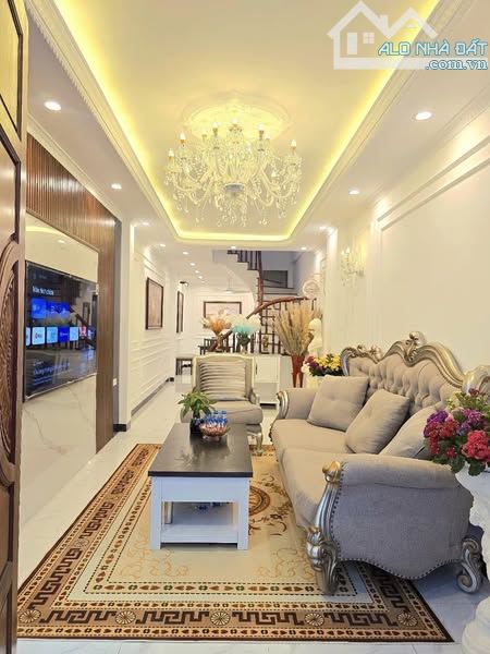 SIÊU PHẨM LÔ GÓC - NỘI THẤT NHẬP KHẨU – #ĐÀM #QUANG #TRUNG – #LONG #BIÊN