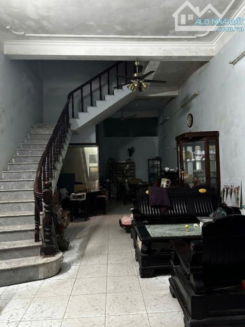 Bán đất tặng nhà 75m2, mặt tiền 5m, ô ô, giá 20.5 tỷ phố Vương Thừa Vũ, Thanh Xuân. Còn TL