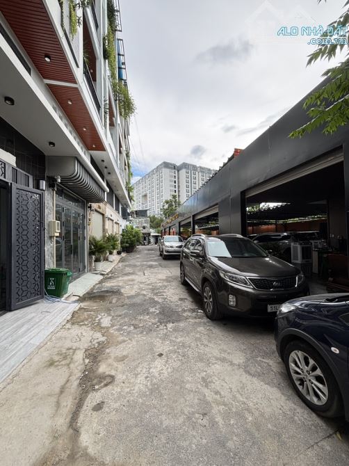 NHÀ MỚI ĐẸP 6 TẦNG - THANG MÁY - XE HƠI NGỦ NHÀ - KPL ĐỒNG BỘ VIP 137 ĐƯỜNG SỐ 59