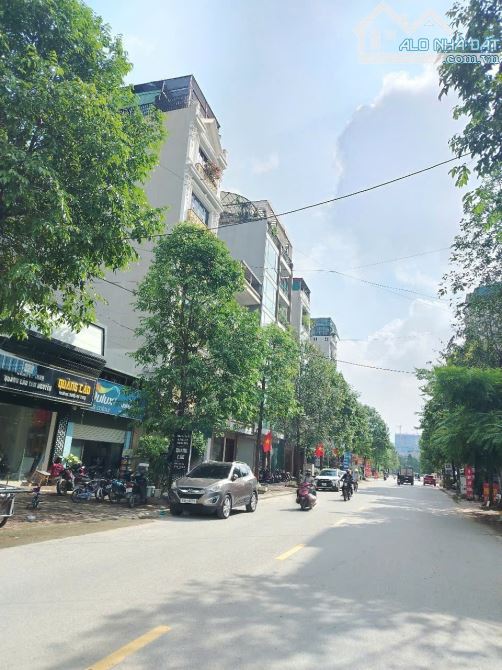 Bán Nhà Lô Góc 7 Tầng Thang Máy – Mặt Phố Nông Quốc Chấn, Vạn Phúc, Hà Đông Diện tích: 73m