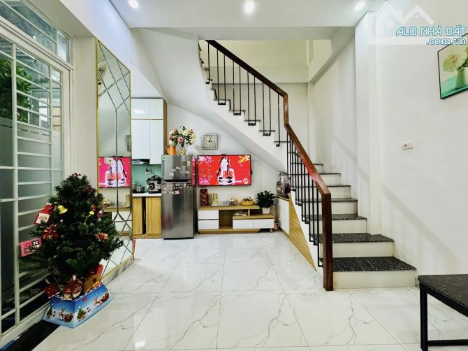 TRẦN ĐẠI NGHĨA, QUẬN HAI BÀ TRƯNG, 23M2,5 TẦNG, GẦN PHỐ, KINH DOANH. - 10